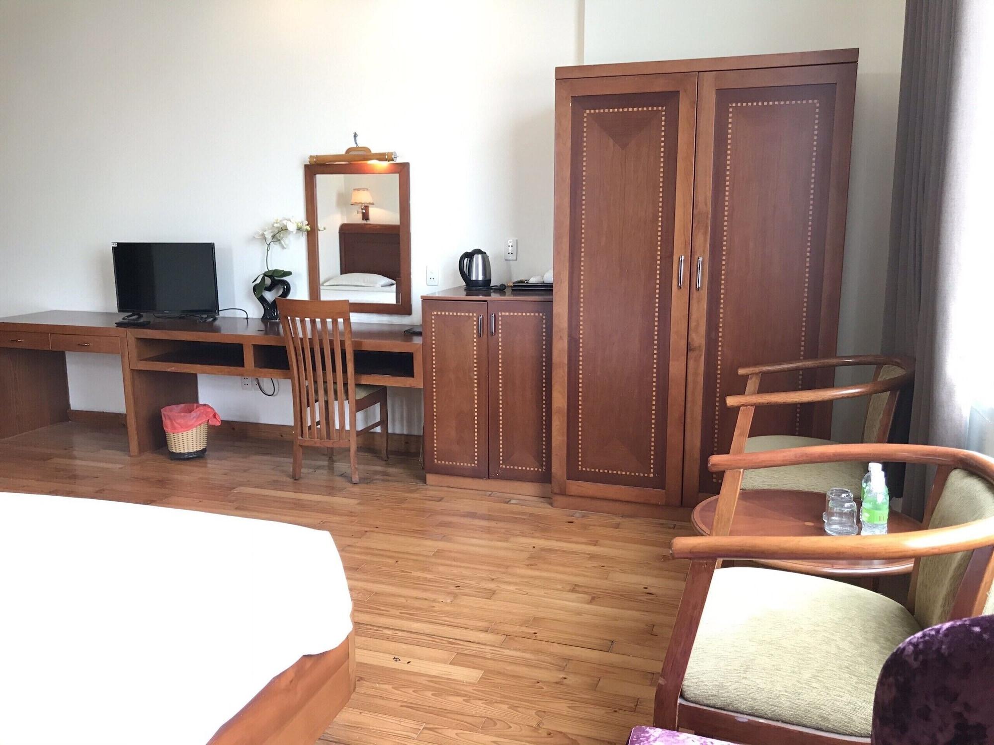 Hoang Yen 2 Hotel Thu Dau Mot Exterior foto